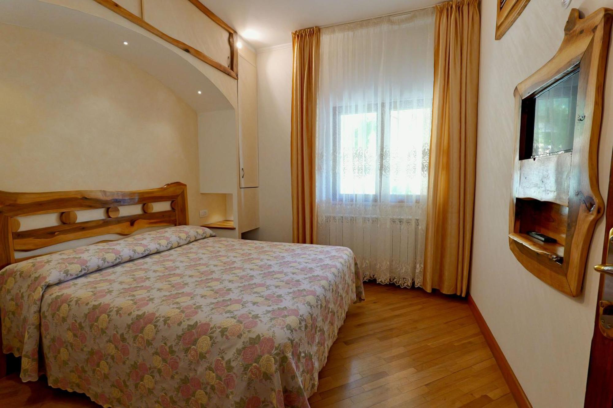 Vila Victoria Pangarati Bagian luar foto